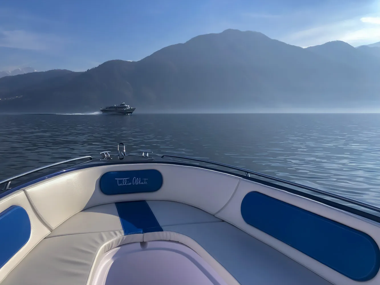 Tullio Abbate 755 Bowrider — Bugsitzbereich (Bowrider-Bereich)