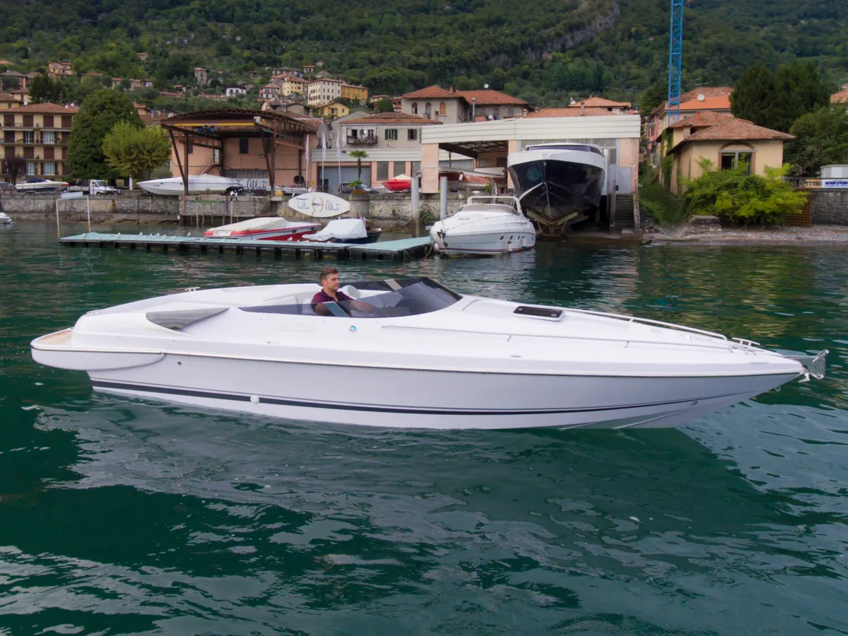 Tullio Abbate 27 Elite — navigation sur le Lac des Quatre-Cantons